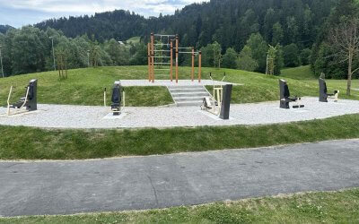 Nove zunanje fitnes naprave v Športnem parku Pustotnik