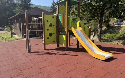 Novo otroško igrišče v Strahomeru